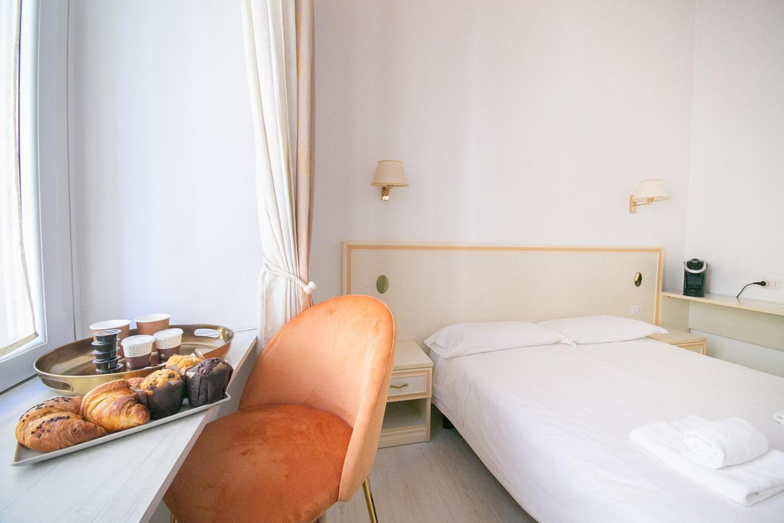 Caffe' e Cuscino Hotell Roma Eksteriør bilde