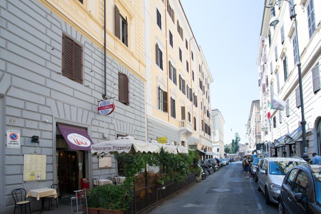 Caffe' e Cuscino Hotell Roma Eksteriør bilde